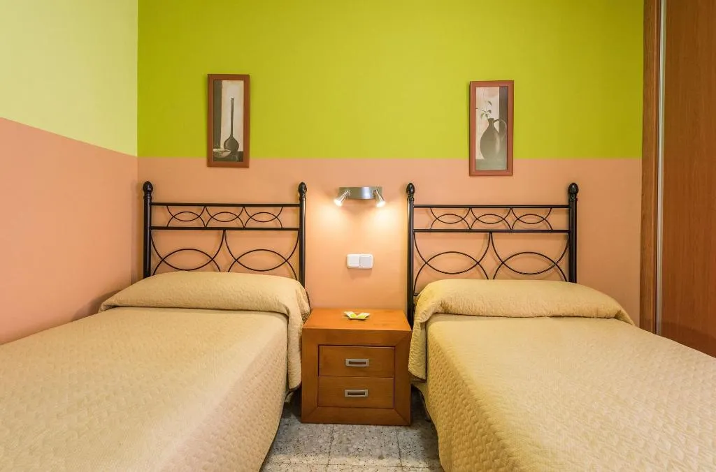Room, Hostal Arkanta, Madrid
