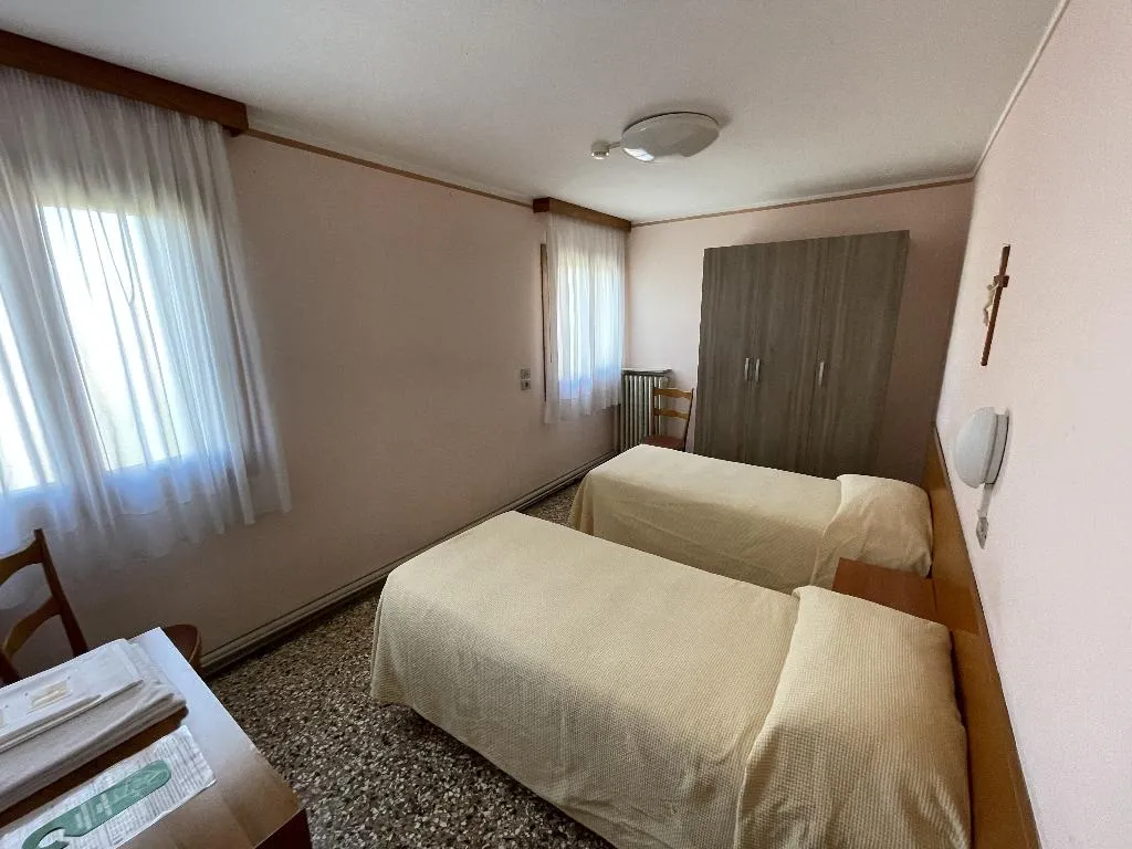 TWIN STANDARD Room, Casa Caburlotto, Venice