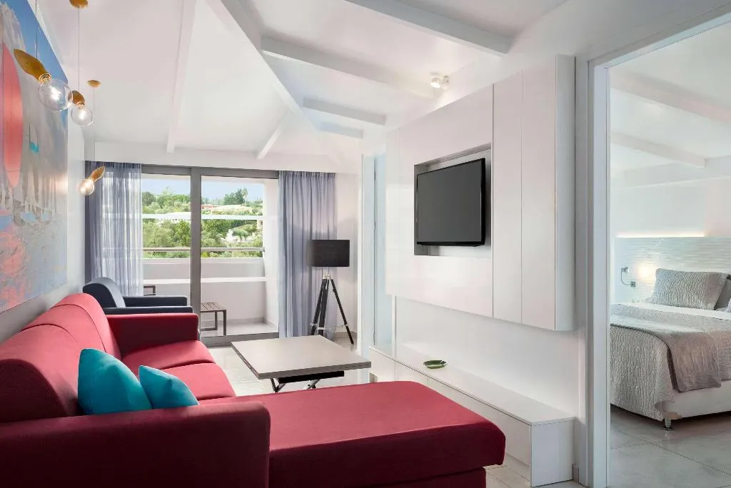 SUITE SUPERIOR Room, TRYP by Wyndham Corfu Dassia, Corfu