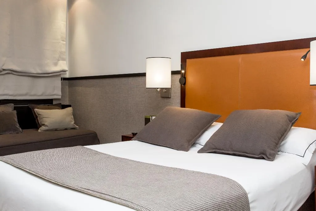 Room, Hotel Balmoral, Barcelona