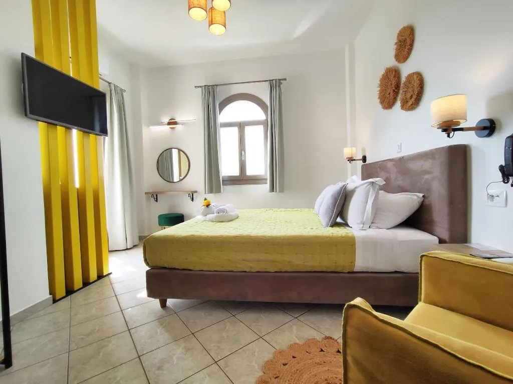 Room, Nemesis, Santorini
