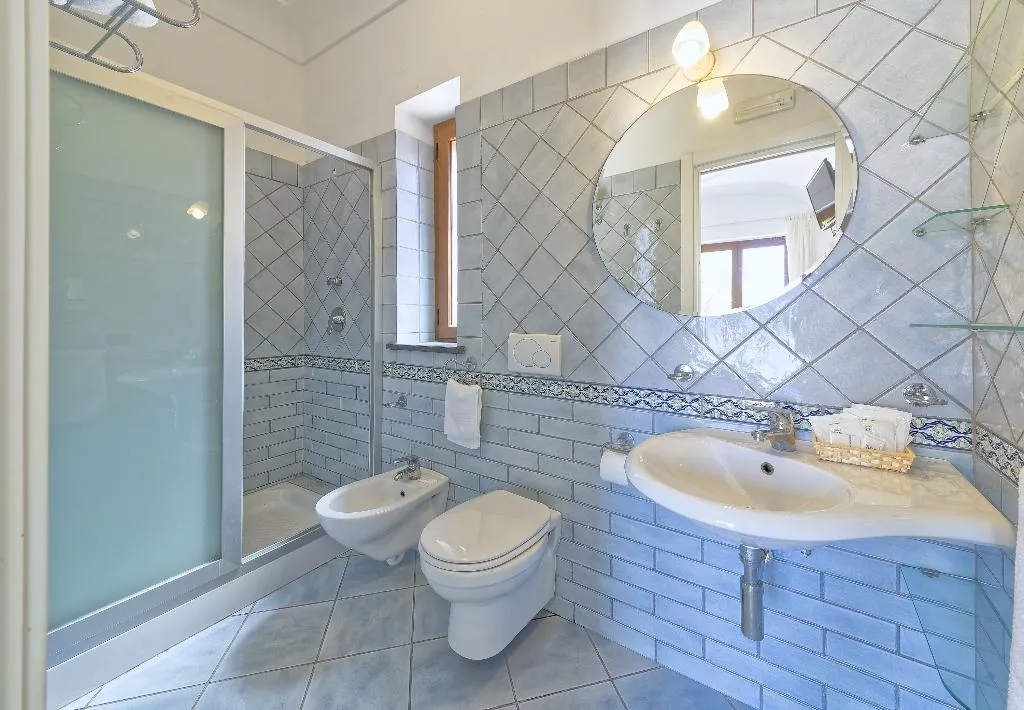 DOUBLE DELUXE WITH TERRACE Room, Punta Imperatore, Naples
