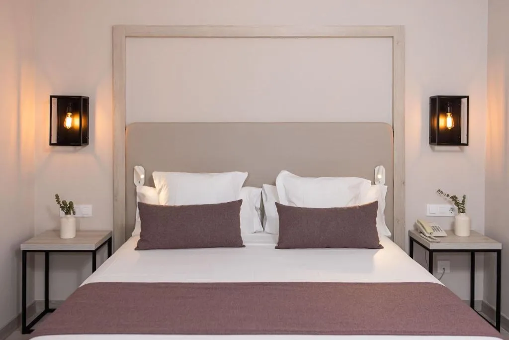 DOUBLE SUPERIOR CAPACITY 2 Room, Hotel Balneario Broquetas, Barcelona