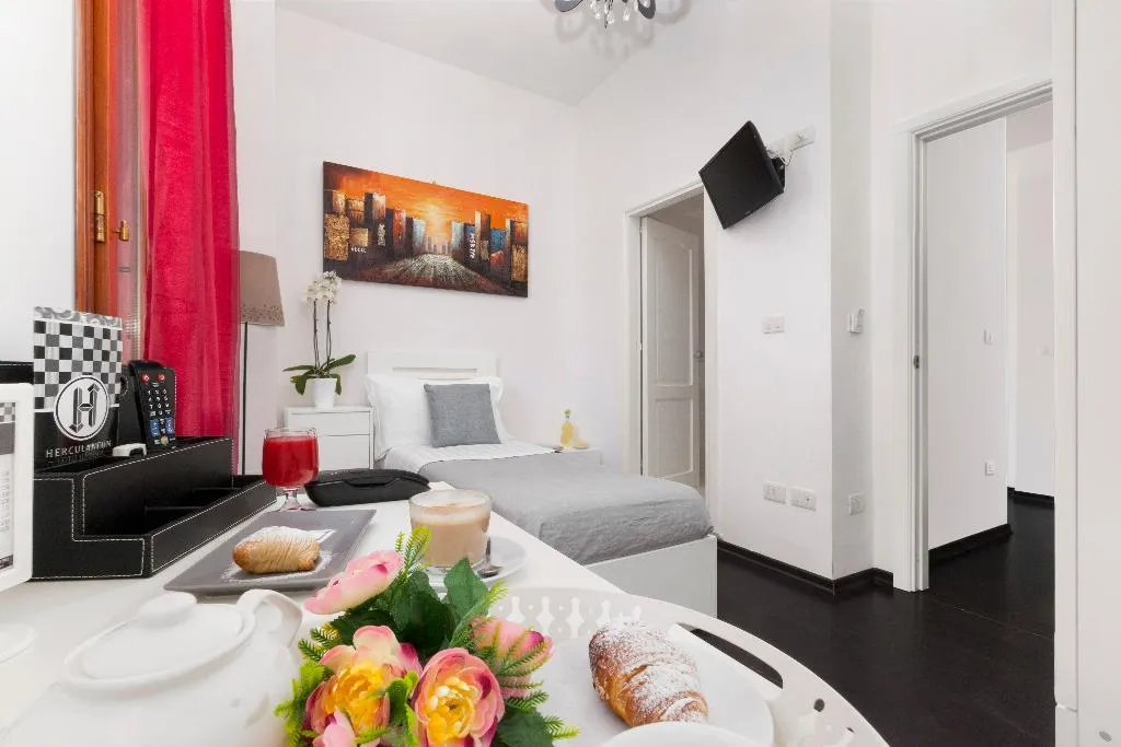 SINGLE STANDARD Room, Hotel Herculaneum, Naples