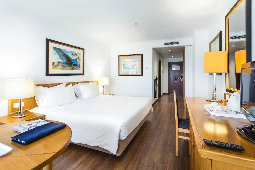 Room, Radisson Blu Hotel, Lisbon, Lisbon