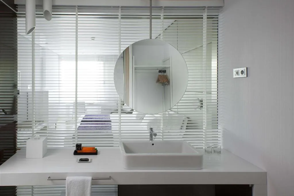 Room, NH Collection Madrid Eurobuilding, Madrid