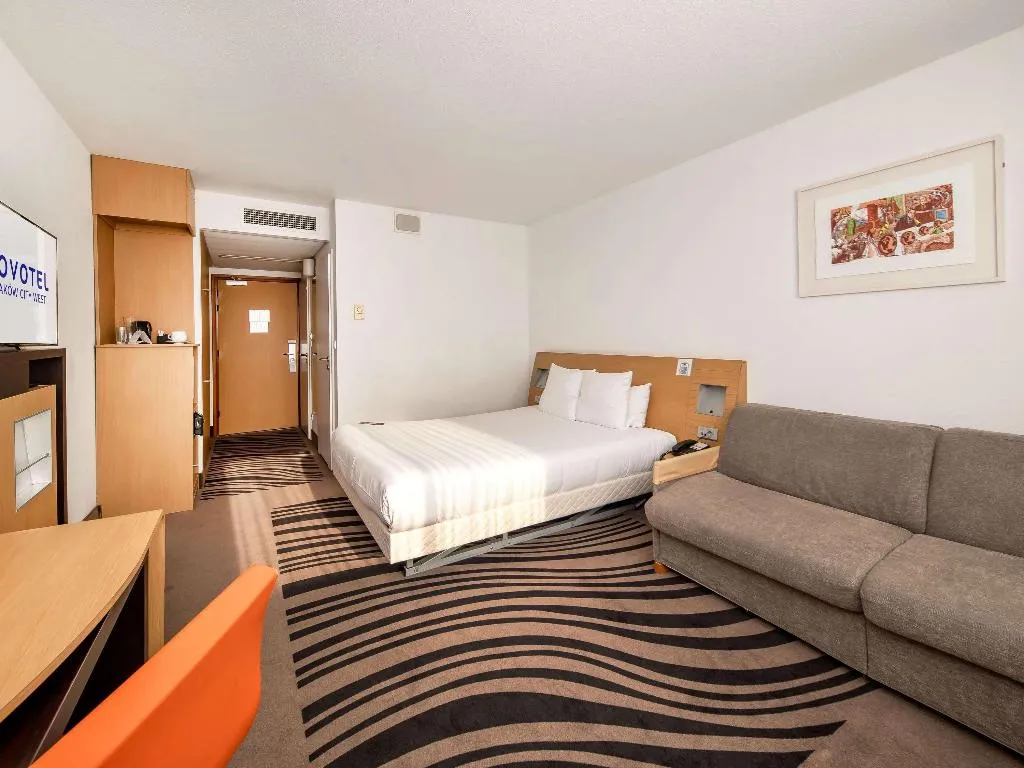 DOUBLE SUPERIOR Room, Novotel Krakow City West, Krakow