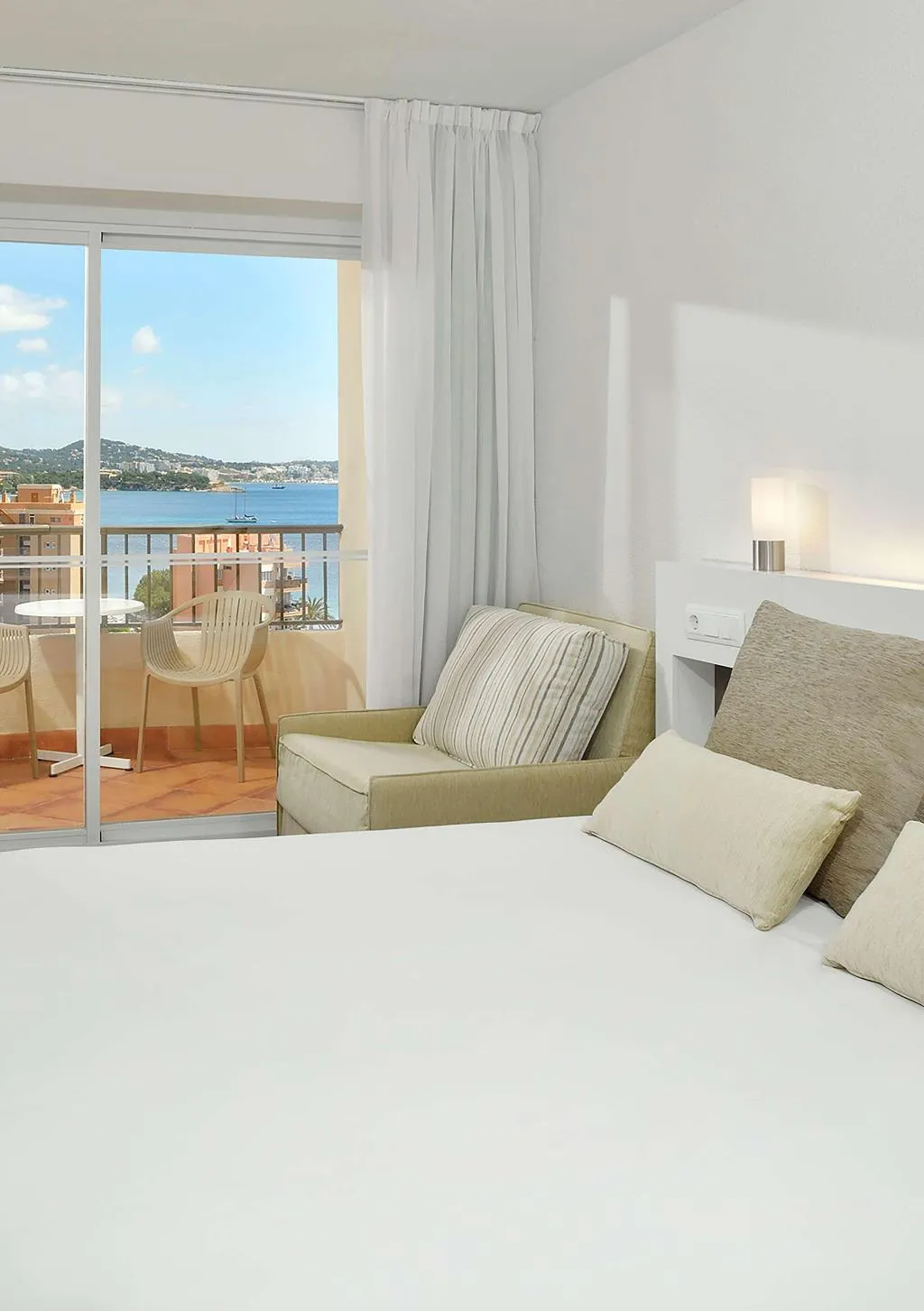 DOUBLE SEA VIEW Room, Sol Palmanova-Mirlos Tordos, Majorca
