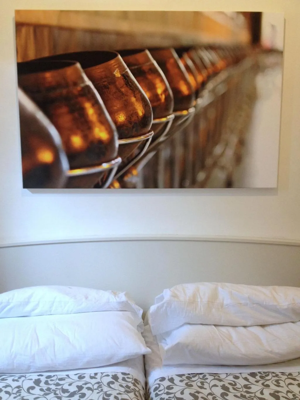 Room, The Beehive, Naples
