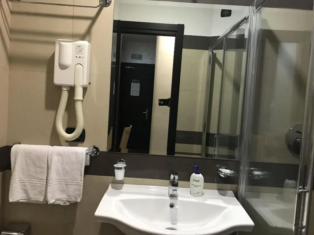 Room, Sweety, Naples