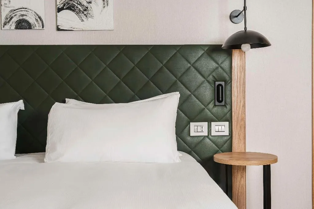 DOUBLE KING SIZE BED Room, Hilton Garden Inn Padova City Centre, Venice