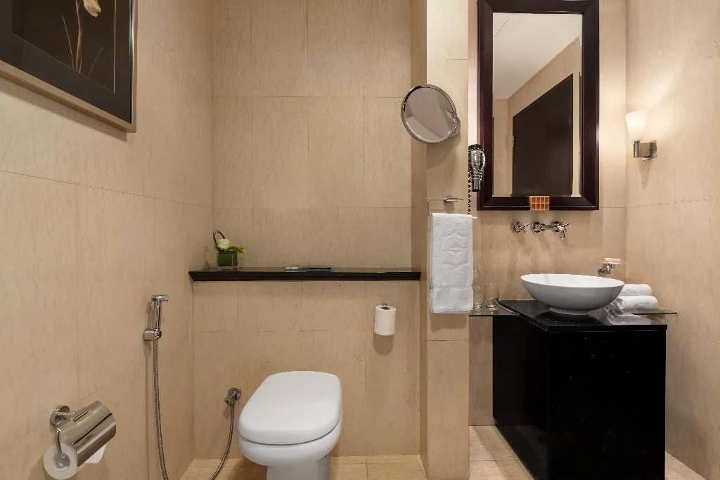 STUDIO STANDARD Room, Shangri-La Dubai, Dubai