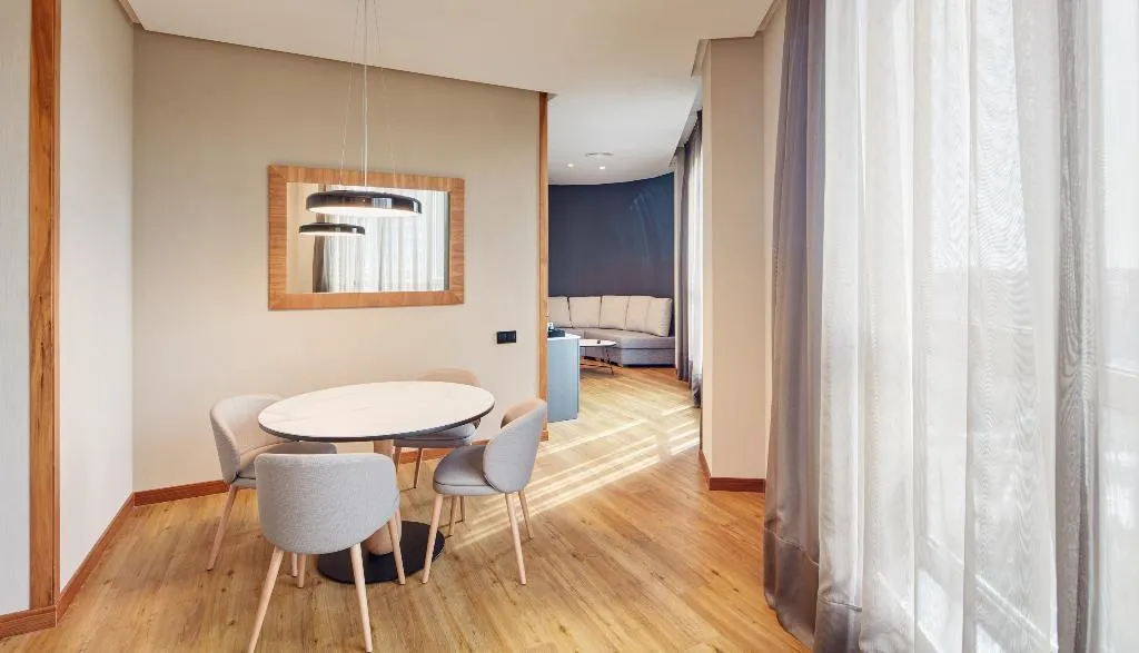 JUNIOR SUITE STANDARD Room, Sercotel Sorolla Palace, Valencia
