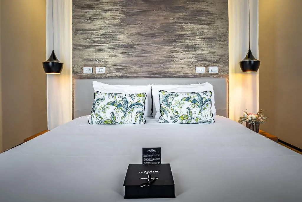 SUITE RIVER VIEW Room, Palazzo Alfieri, Florence