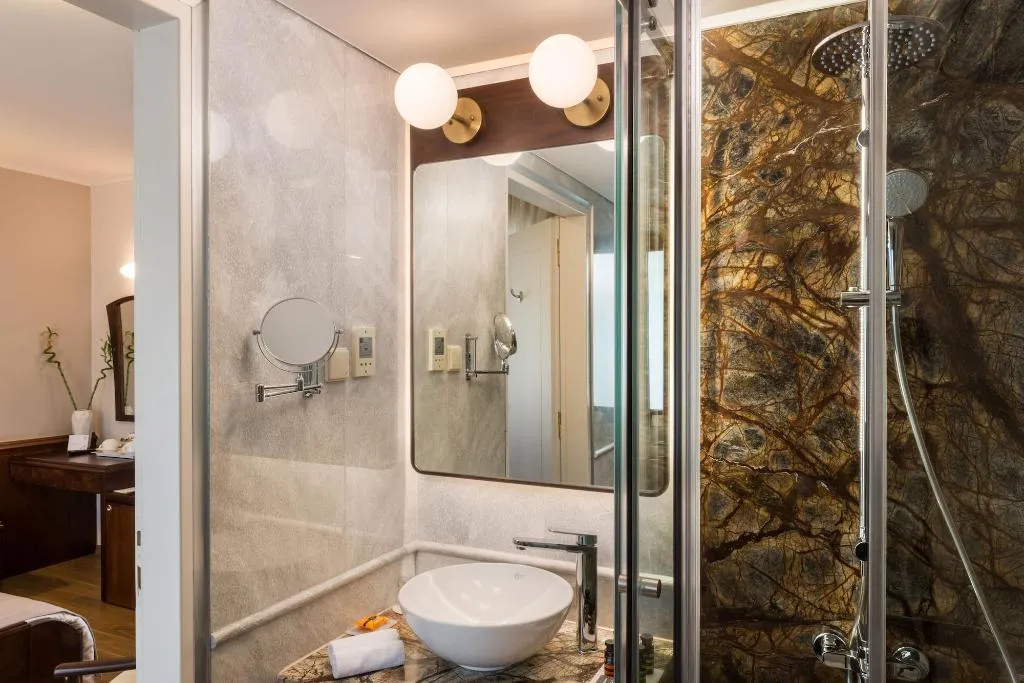 Room, Avra City Hotel, Crete