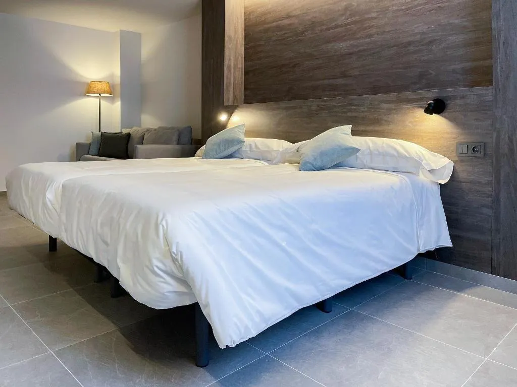 Room, Hostal Quatre Llunes, Costa Blanca