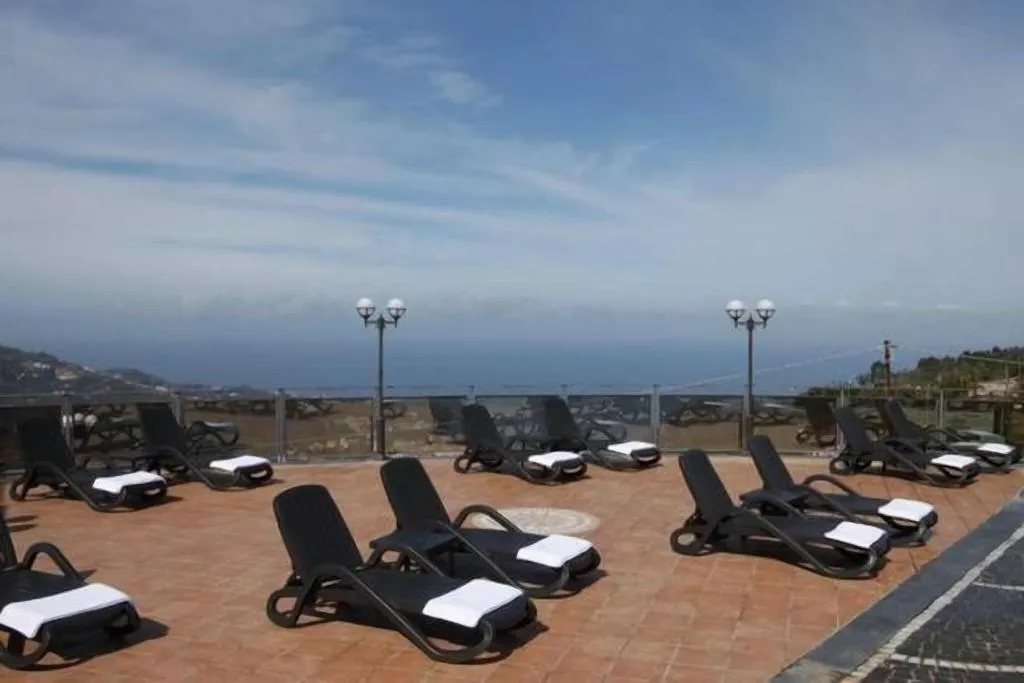 Terrace, Hotel Prestige, Naples