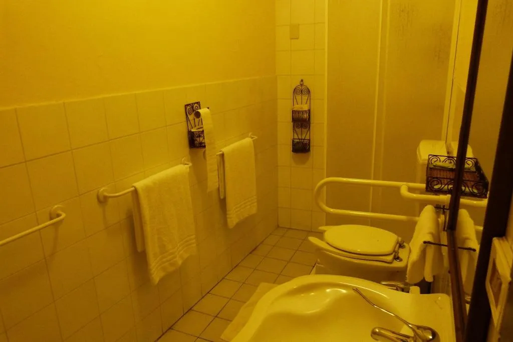 Room, Hoteletnea 316, Catania