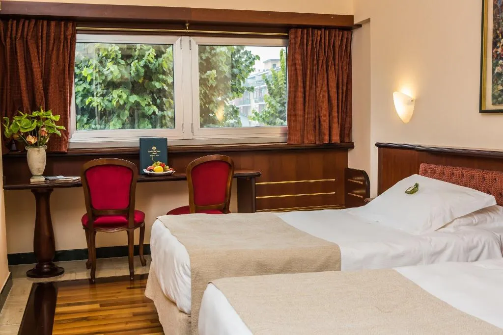 TWIN STANDARD Room, Santa Barbara, Milan