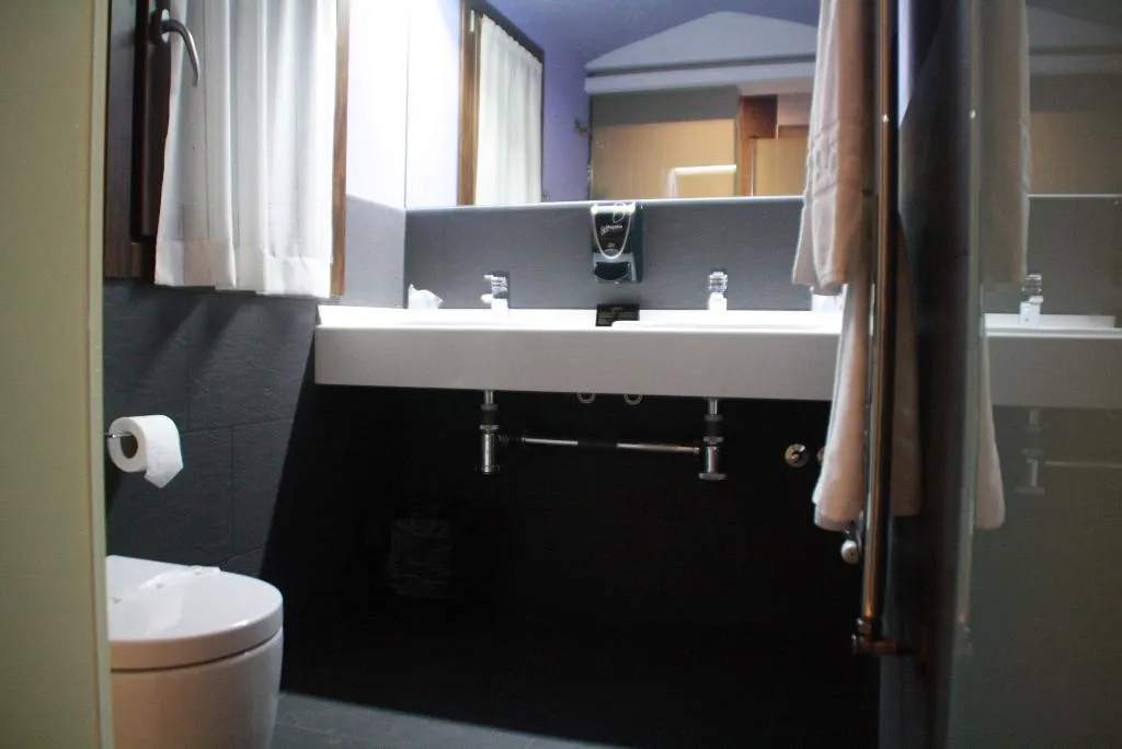 DOUBLE SUPERIOR WITH TERRACE Room, Hotel Venta Magullo, Madrid