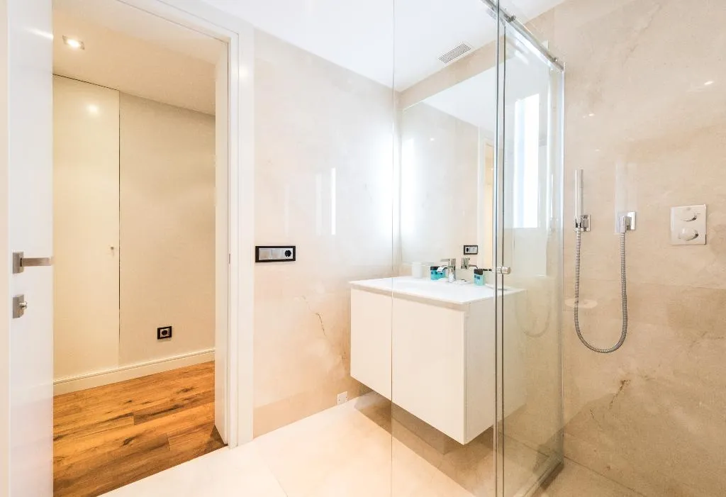 APARTMENT ONE BEDROOM Room, Gran Via Centric II, Madrid