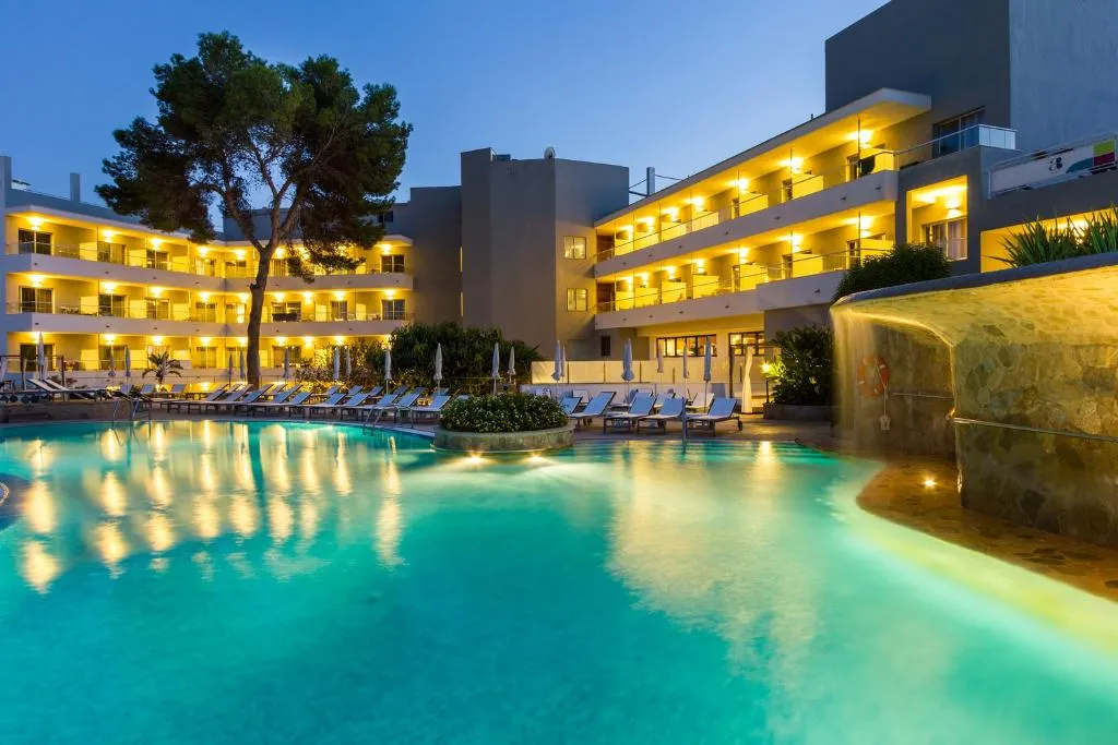 Pool, ARTIEM Audax, Menorca