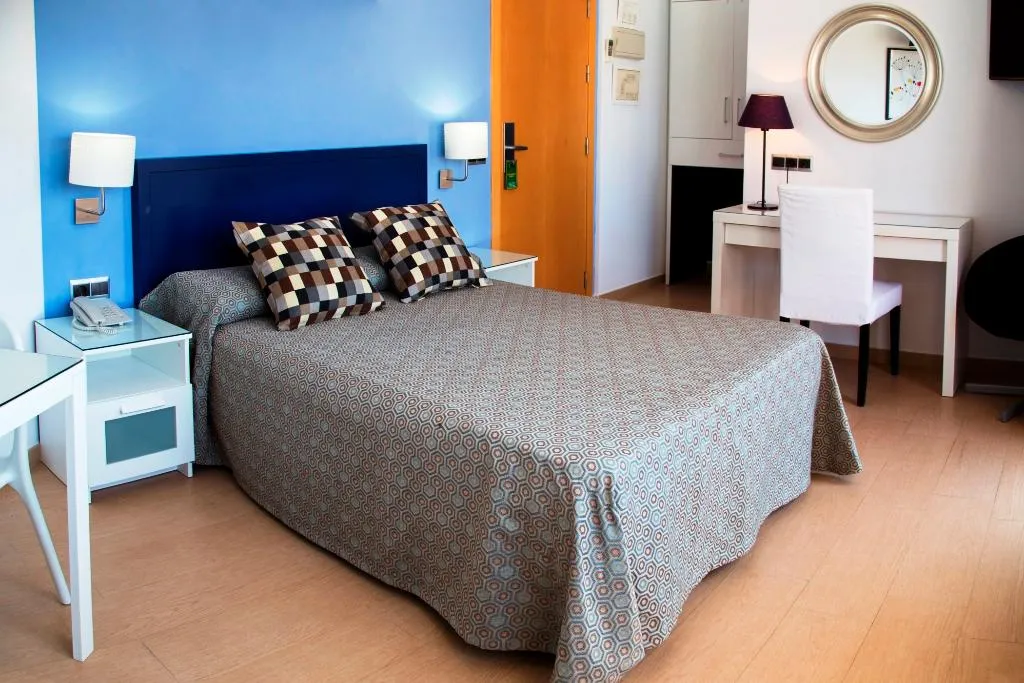 STUDIO SUPERIOR WITH DOUBLE BED Room, Ecuador Park, Costa Del Sol