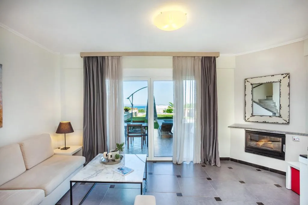 VILLA TWO BEDROOMS WITH PRIVATE POOL Room, Sunny Villas and Spa, Halkidiki