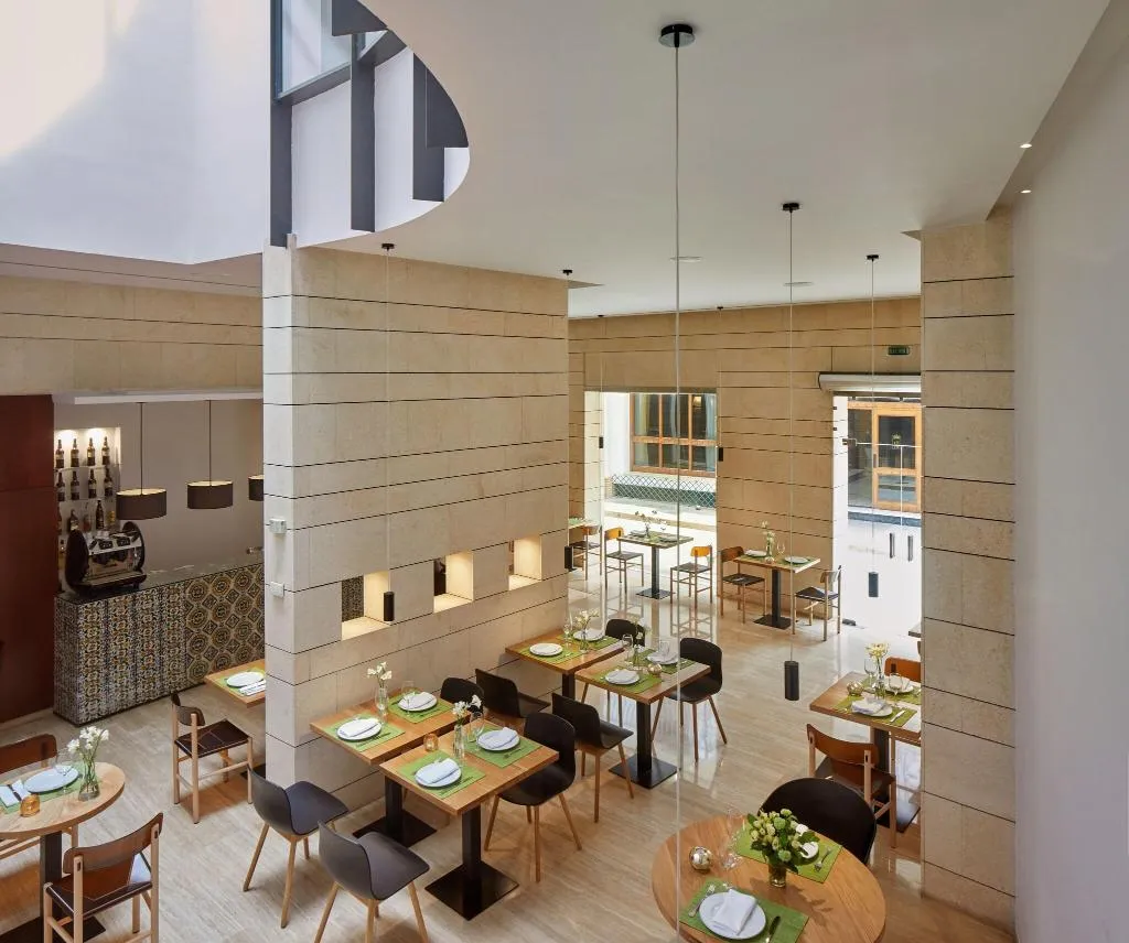 Restaurant, Rey Alfonso X, Seville