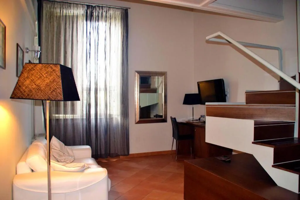 JUNIOR SUITE STANDARD Room, Relais Villa Buonanno, Naples