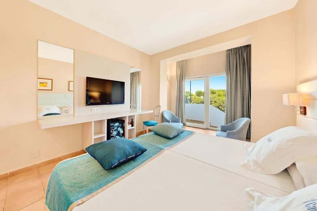 Double or Twin SUPERIOR SIDE SEA VIEW Room, Cala d'Or, Majorca