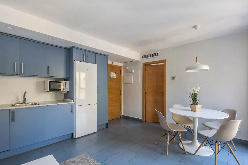APARTMENT ONE BEDROOM Room, Mon Suites Carmen, Valencia