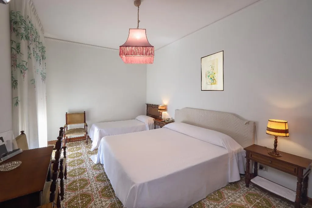 TRIPLE ECONOMY Room, Lido Mediterranee, Taormina