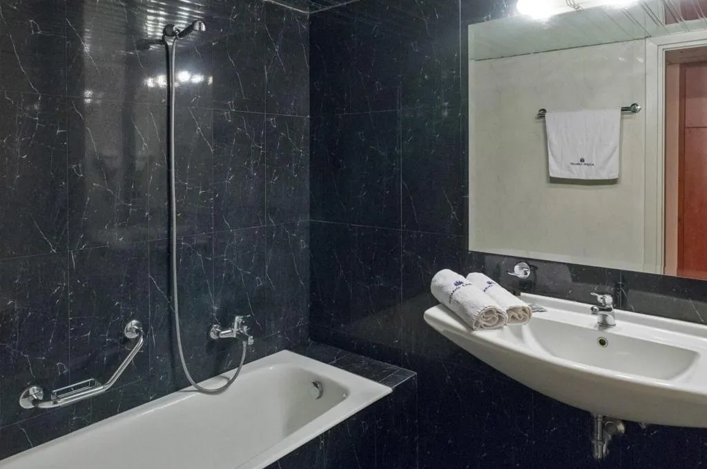 TWIN STANDARD Room, Acharnis Kavallari Hotel Suites, Athens