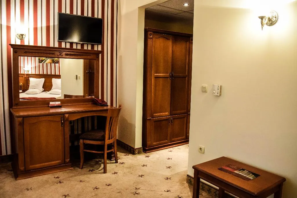 JUNIOR SUITE STANDARD Room, Karolina, Bourgas