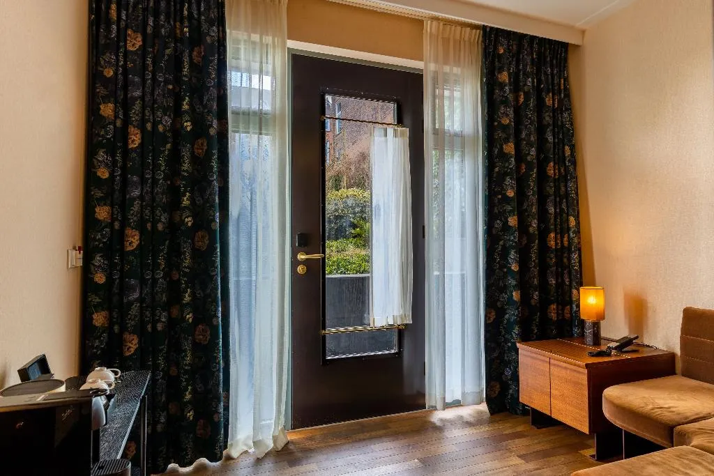 Room, Hotel Mercier, Amsterdam