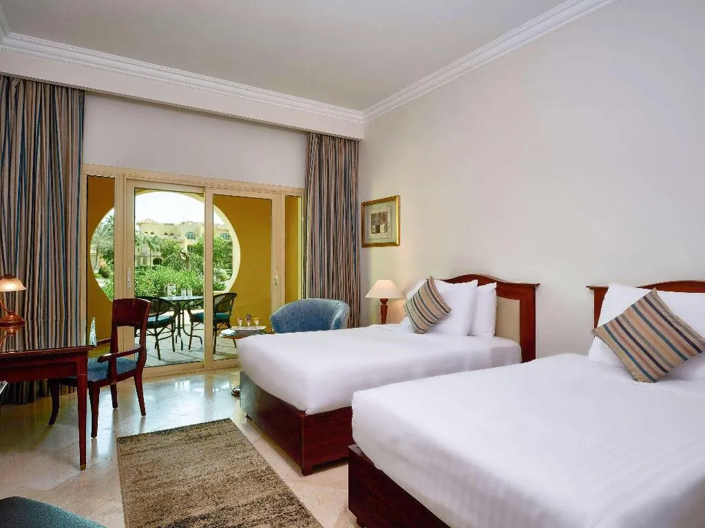 SUITE EXECUTIVE Room, Movenpick Cairo Media City, Cairo