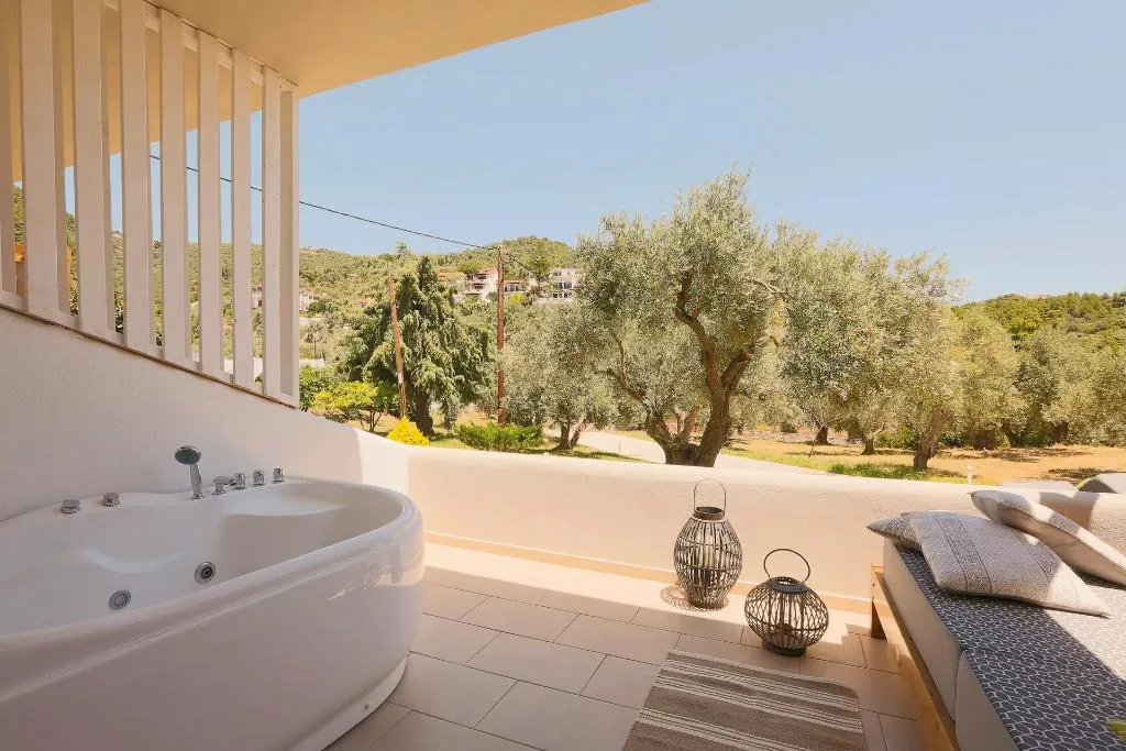 Double or Twin SUPERIOR Room, Skiathos Avaton Hotel, Skiathos