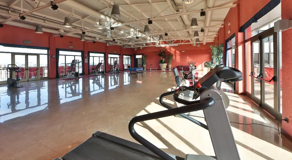 Sports and Entertainment, UNA HOTELS Hotel Residence Contessa Jolanda Milano, Milan