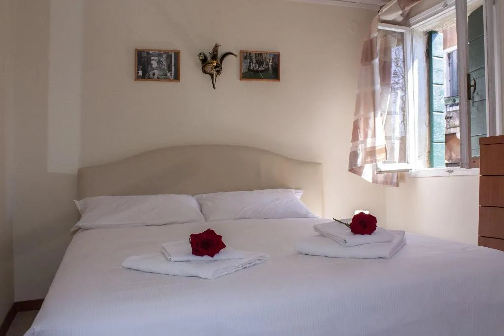 Room, Ai Tre Ponti, Venice