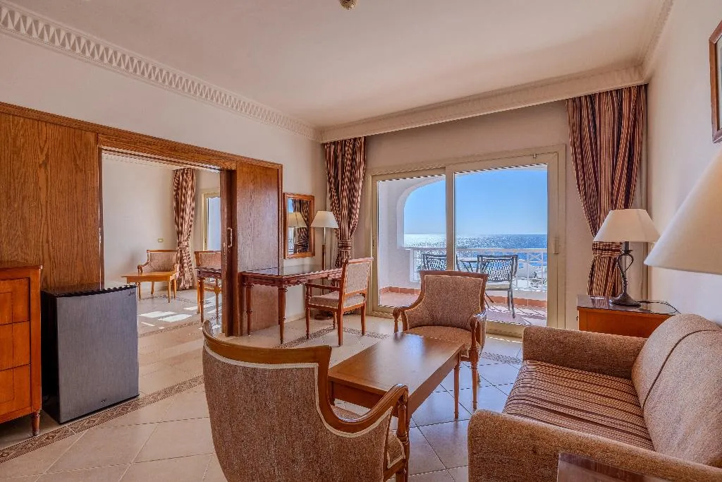 SUITE SEA VIEW WITH BALCONY Room, Continental Plaza Beach, Red Sea Riviera