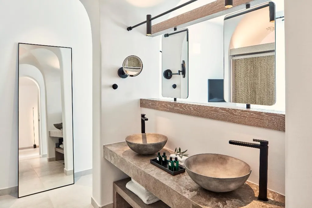 SUITE HONEYMOON Room, Canaves  Epitome, Santorini