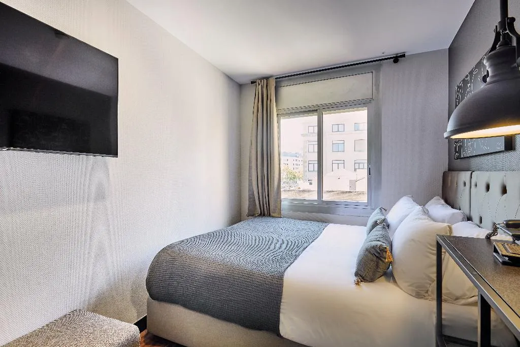 DOUBLE BASIC Room, Hotel Cortes Rambla, Barcelona