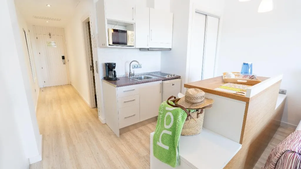STUDIO CAPACITY 1 Room, Houm Plaza Son Rigo, Majorca