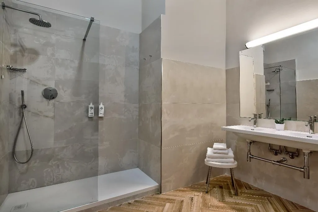 Double or Twin ECONOMY Room, Majestic Palace, Naples