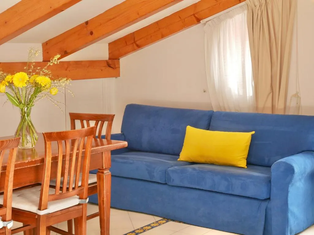 APARTMENT SUPERIOR WITH TERRACE Room, Antico Palazzo Scala, Naples