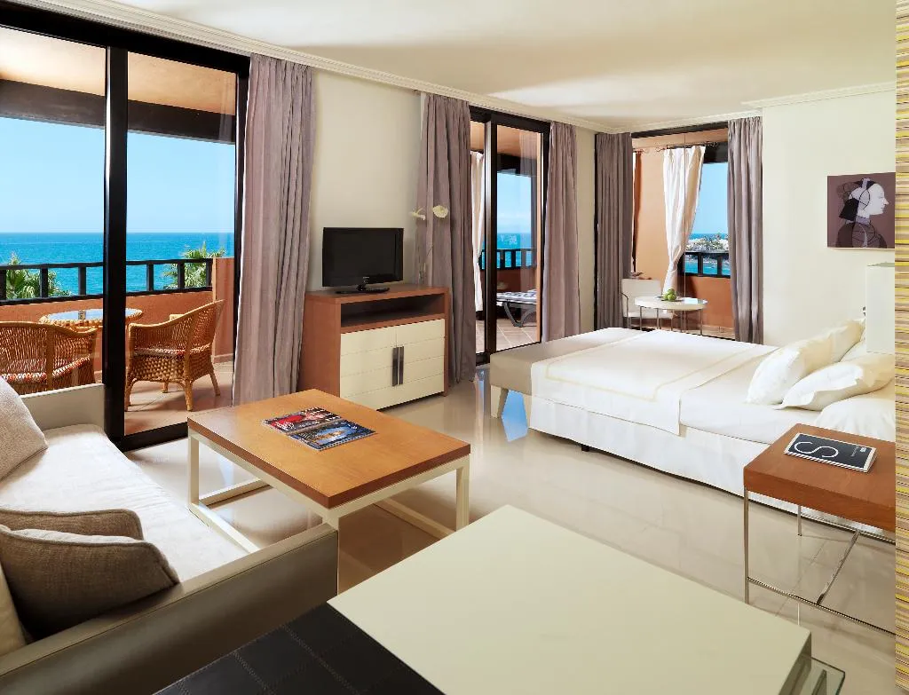 JUNIOR SUITE STANDARD Room, H10 Costa Adeje Palace, Tenerife