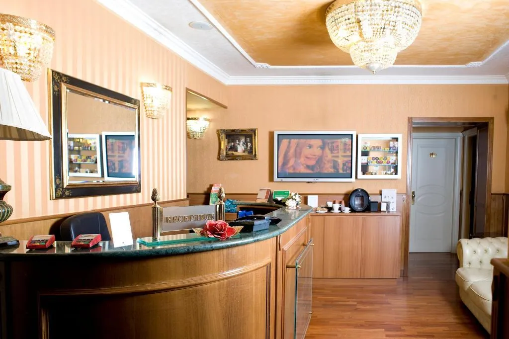 Lobby, Residenza Montecitorio, Rome