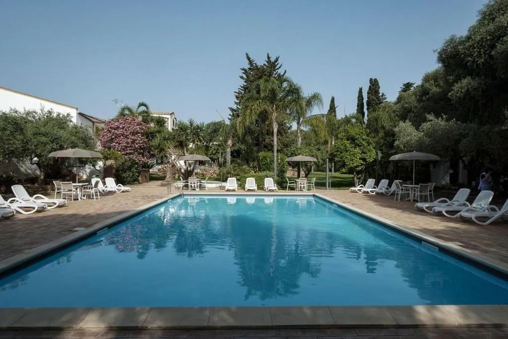 Pool, Case di Latomie, Palermo