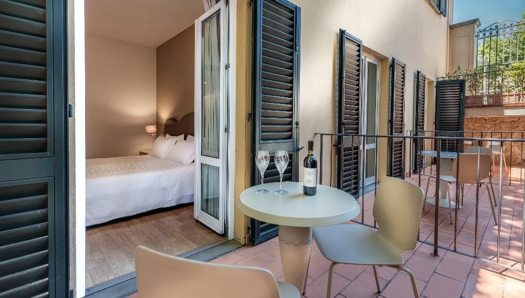DOUBLE WITH BALCONY Room, La Fortezza, Florence